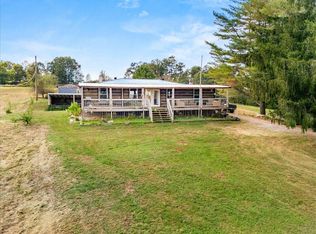 617 Hensley Rd, East Bernstadt, KY 40729