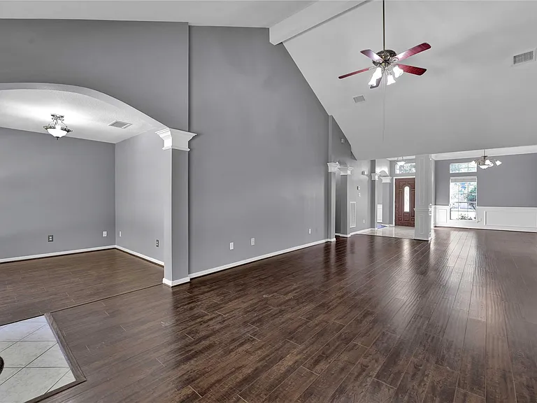 27186 Kings Manor Dr S — Photo 9