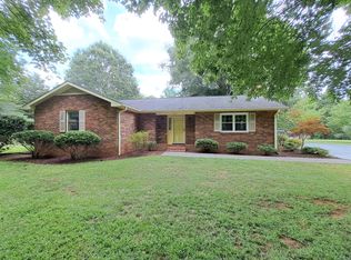3051 Shorts Landing Rd, Clemmons, NC 27012
