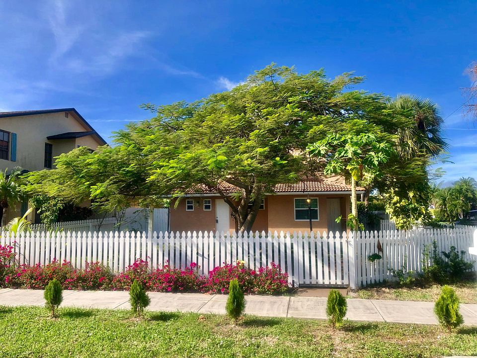 1st image of 1829 N Palmway