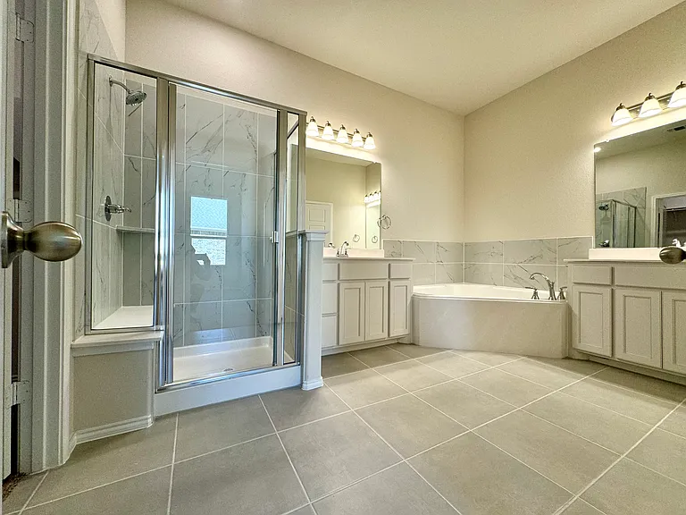3005 Arbor Grove Trl — Photo 13