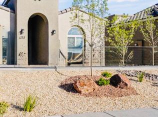 253 Adamtowne Dr, El Paso, TX 79928