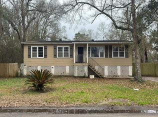 327 Bayou Ave, Saraland, AL 36571