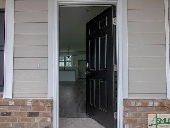 4th image of 207 Pitch Point Trl