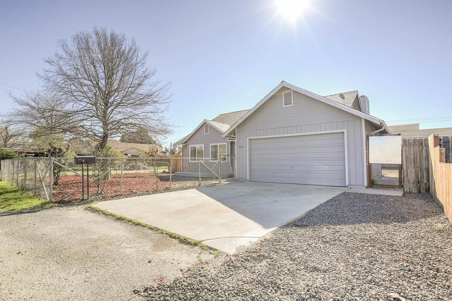 3420 28th Ave photo 1