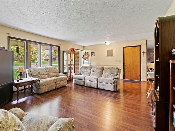 3rd image of 5606 N Olivia Dr
