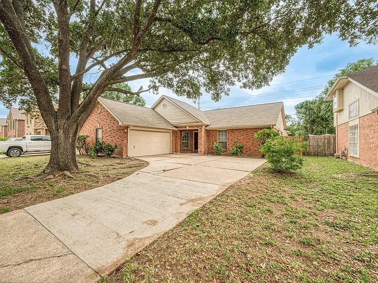 22319 Rangeview Dr — Photo 5