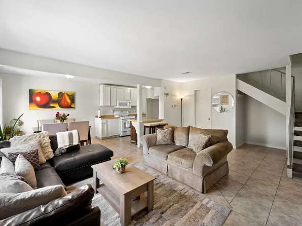 1322 W San Ysidro Blvd Unit B, San Diego, CA 92173