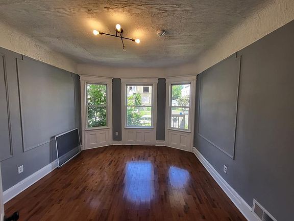 3rd image of 444 Irvine Turner Blvd #1