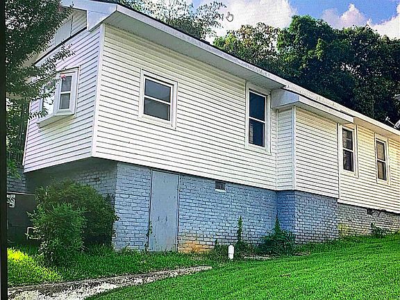 3rd image of 2313 Greene St
