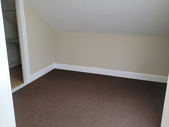 5th image of 905 Roosevelt Ave Floor 3