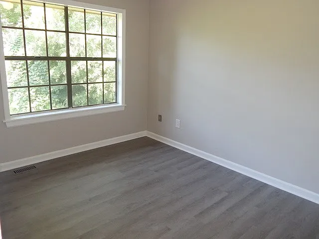 515 N Walnut St #B — Photo 14