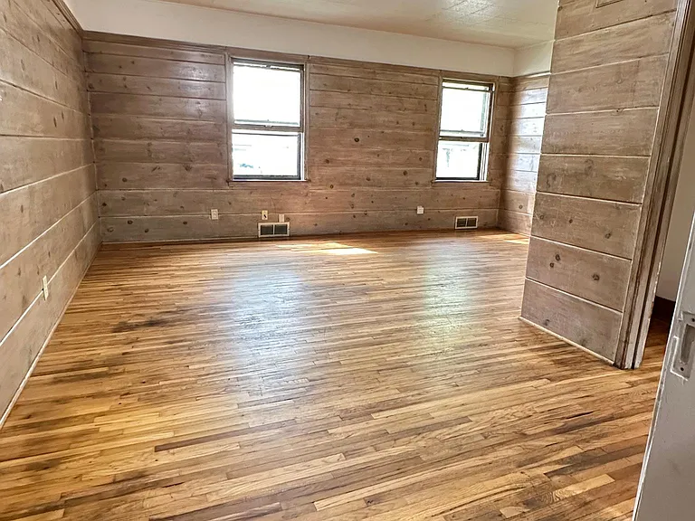 3003 P St — Photo 3