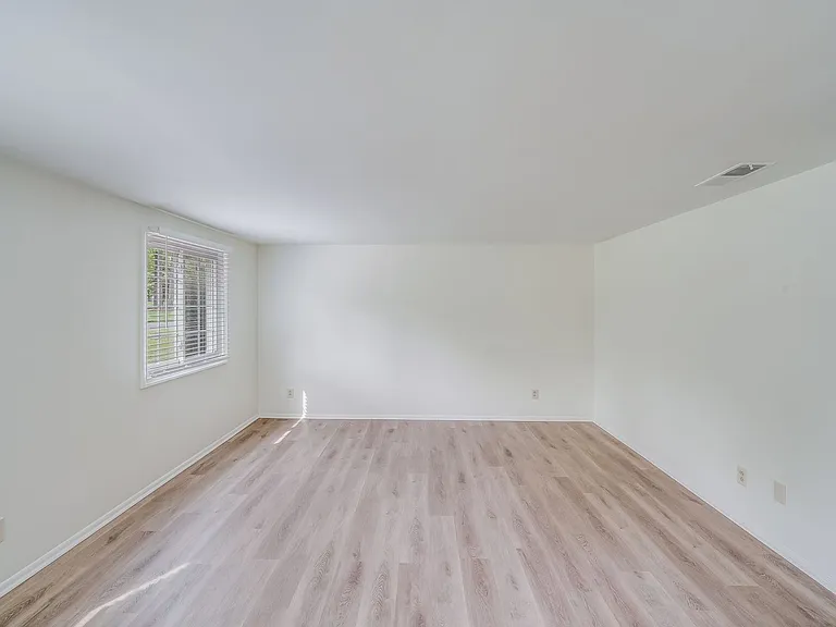 5001 Forest Mountain Ct — Photo 9