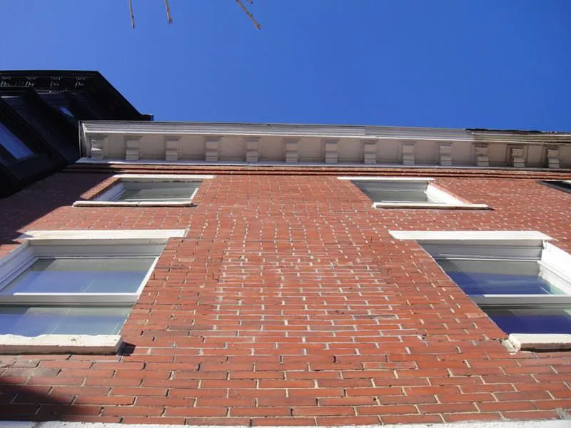 5 bed, 9999 sqft, $7,000 — Photo 4