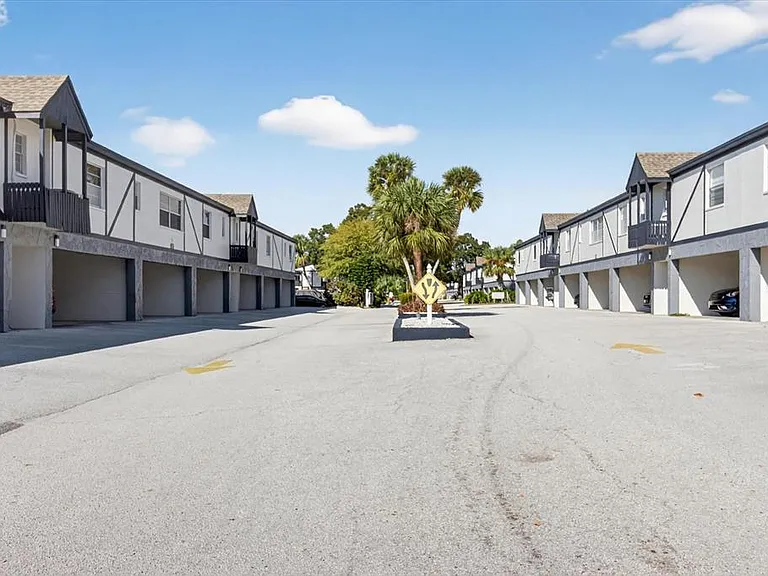 1146 King Arthur Ct #110 — Photo 7