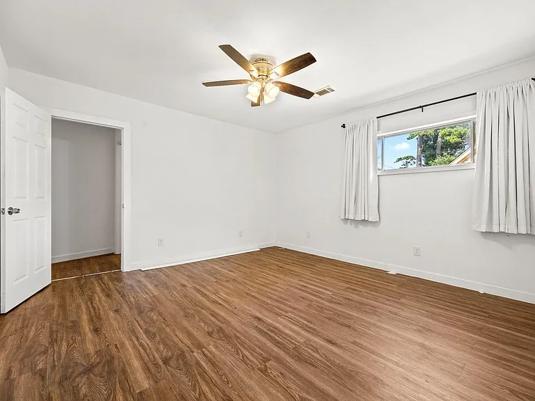 315 English St — Photo 17