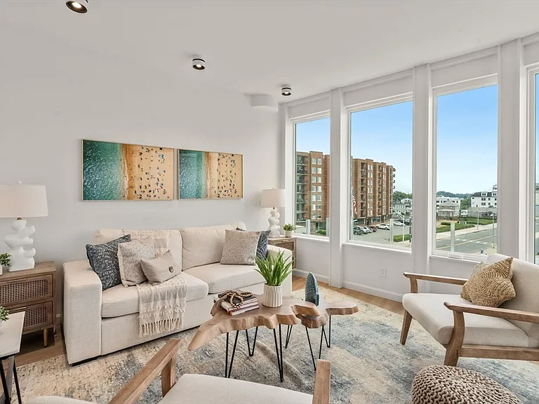 120 Nantasket Ave #Penthouse 4 — Photo 11