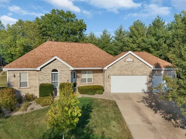 1115 Dingledine Manor Ct, Saint Charles, MO 63304