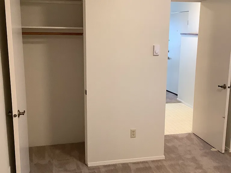 2360 Yale Ave E #2 — Photo 7