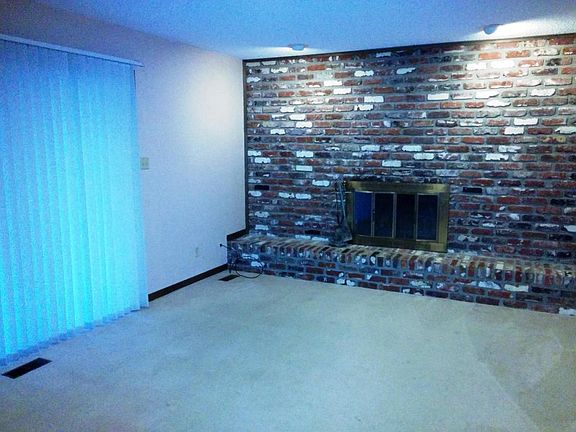 3rd image of 1528 Blackwood Dr