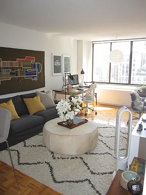 Rented by Newell and Assoc. | media 24