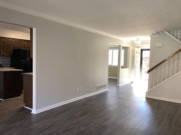 3rd image of 6128 Martingale Ln