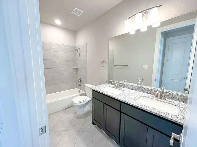 9625 Westchester Ln — Photo 16