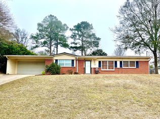 9 Richardson Dr, Daleville, AL 36322