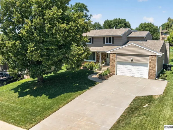 14124 Cedar Cir, Omaha, NE 68144