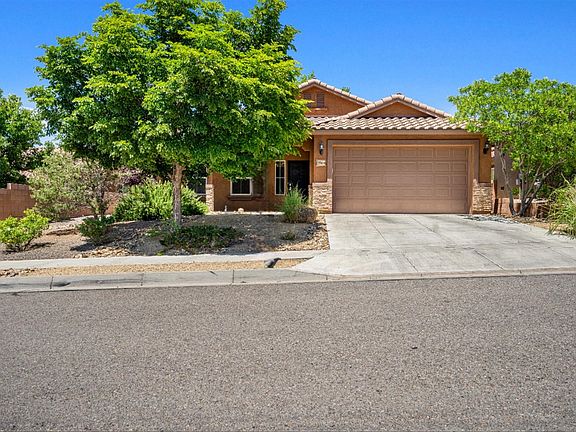 2nd image of 356 Paseo Vista Loop NE