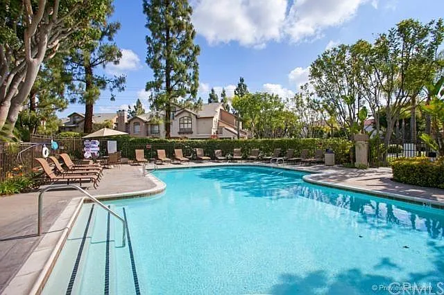 Montara Dr — Photo 20