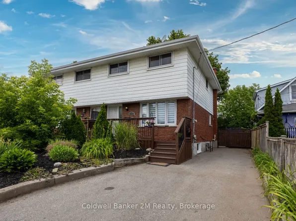 152 Taunton Rd W, Oshawa, ON L1G 3T3