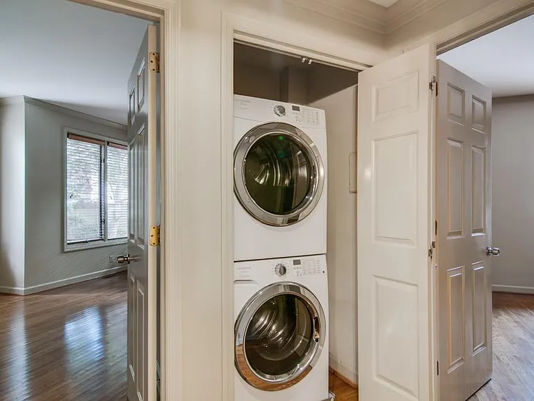 2110 Portland Ave #104 — Photo 19