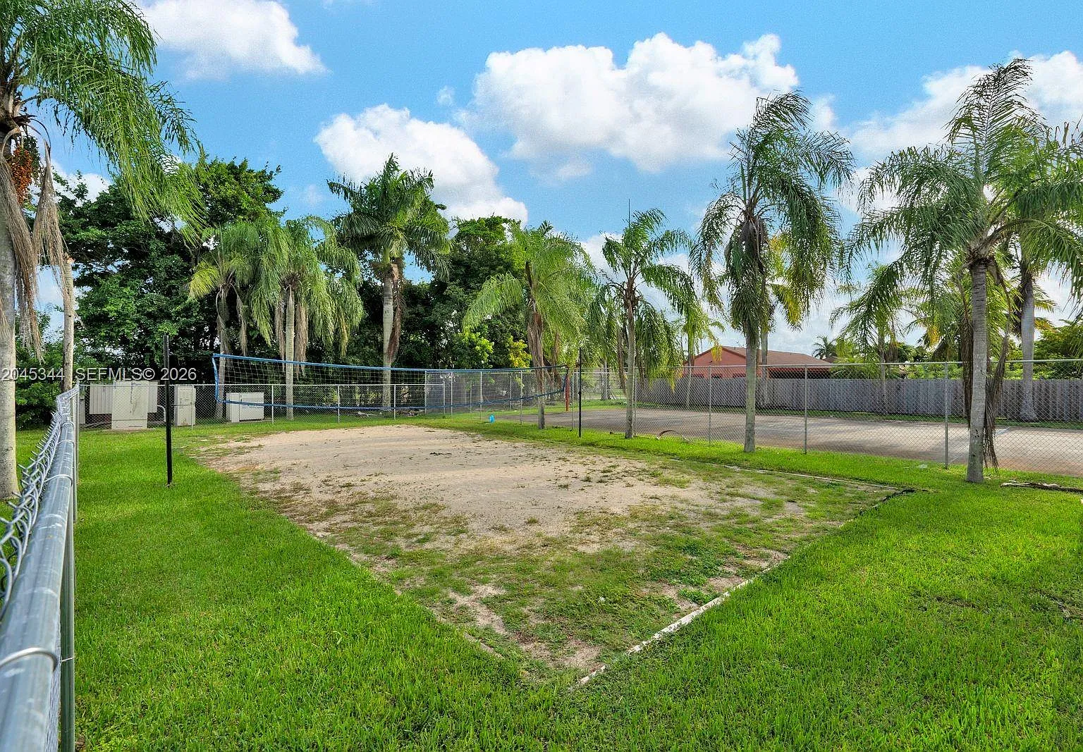 3 bed, 2.0 bath, $2,250 — Photo 2