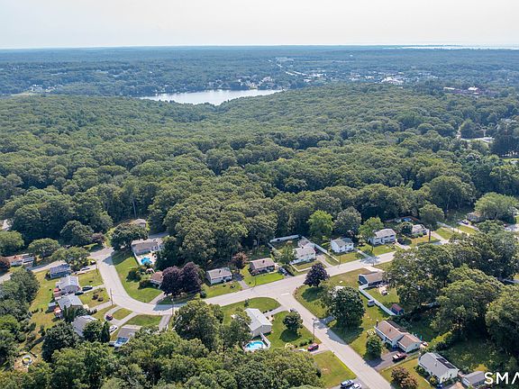 5th image of 57 Nantucket Drive
