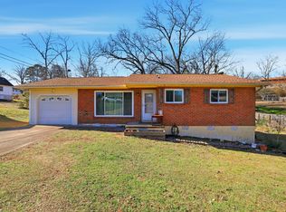 5703 Dagney Ln, Hixson, TN 37343