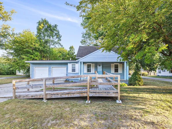 8123 Janis St, Shelby Township, MI 48317