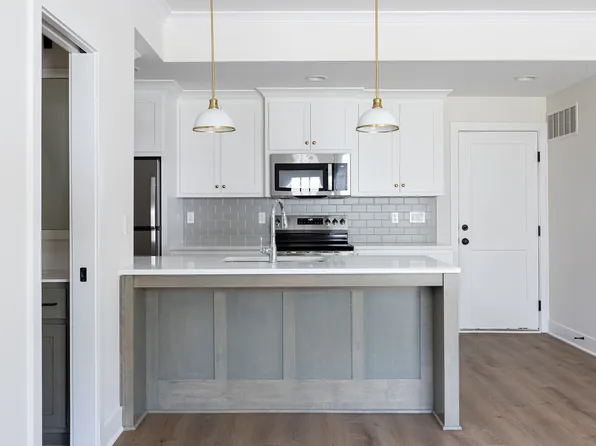 5417 W 58th Ter #11, Mission, KS 66205