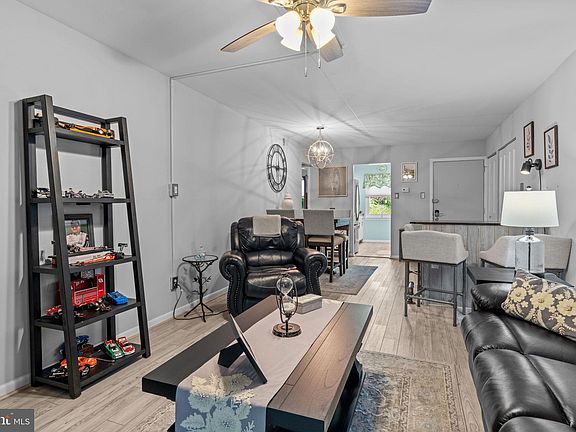 5th image of 321 Shawmont Ave #1A3
