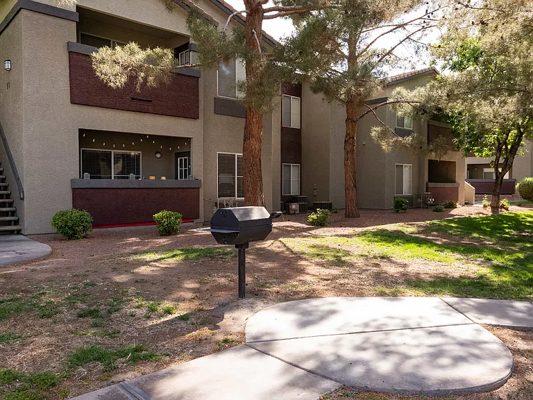 Remington Canyon Apartments — Photo 52