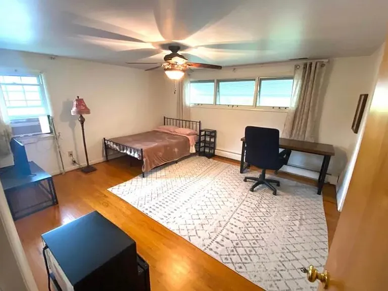 17 Lennox Dr — Photo 1