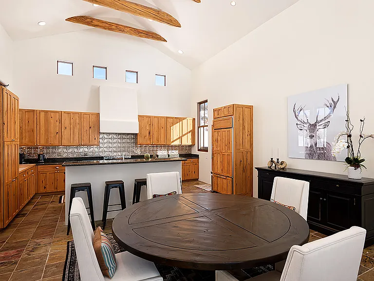 661 Green Meadow Rd — Photo 4