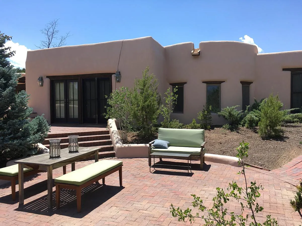 3 bed, 2000 sqft, $5,000 — Photo 3