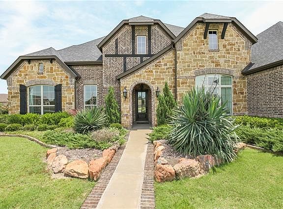 2nd image of 112 Willowbrook Dr