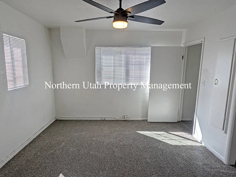 2870 Monroe Blvd #2 — Photo 8