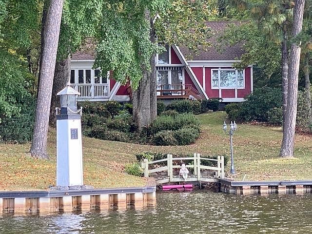 1st image of 1289 N Lakeshore Dr