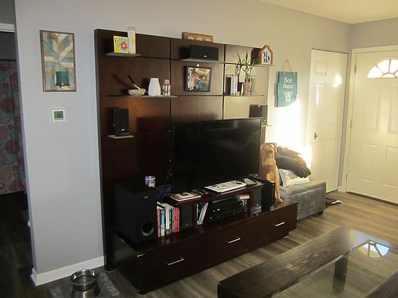 4th image of 1051 Ashton Ct Unit 1051