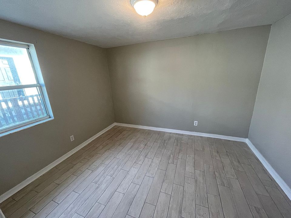 1st image of 5232 Lexington Ave #5232