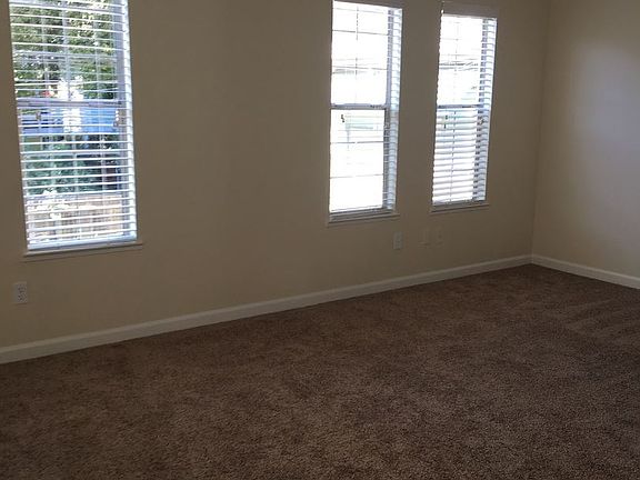 5th image of 2716 F St APT 06